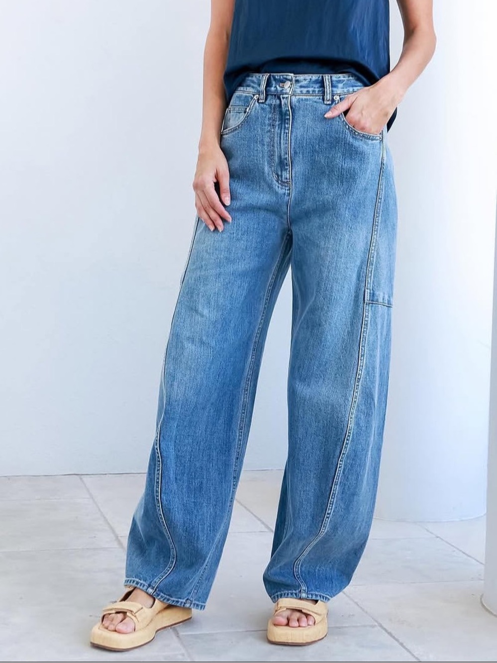 Tibi Denim Sid Jeans regular length size 26 barely worn - Picture 9 of 9